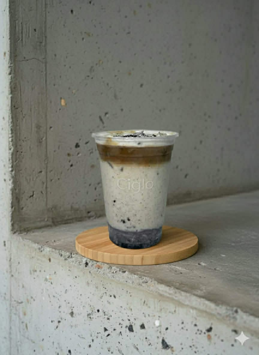 Cookies and Cream Latte